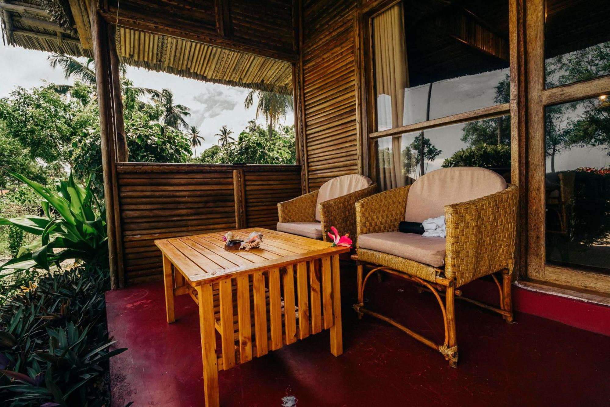 Maisara Mafia Beach Lodge Kilindoni Exteriör bild